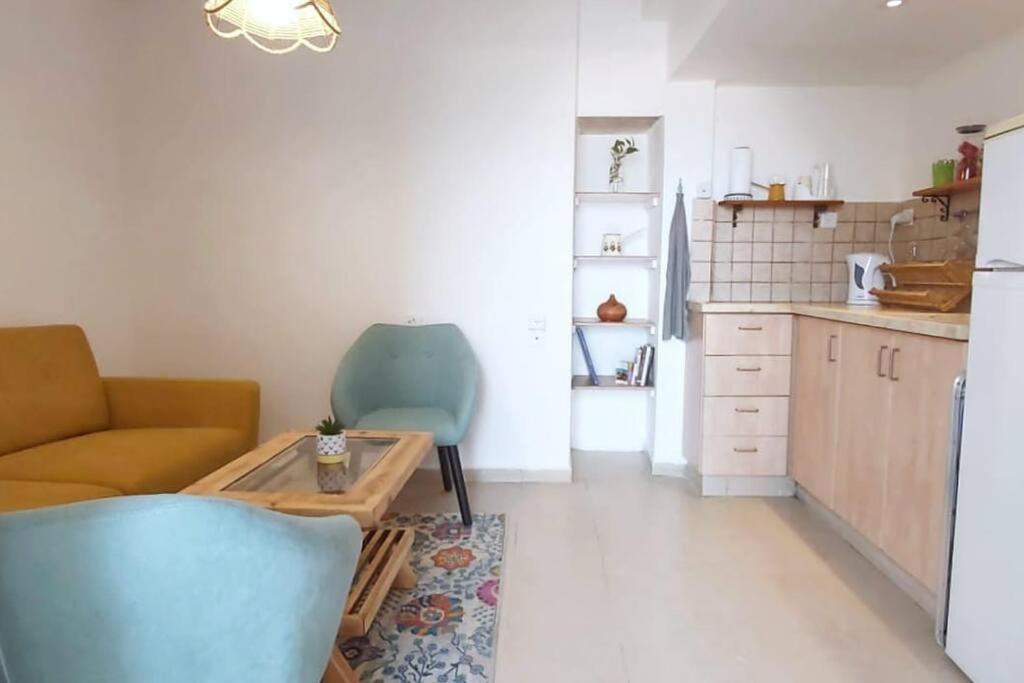 צימר בירושלים- יחידת ארוח מול יער ירושלים Apartment Exterior foto
